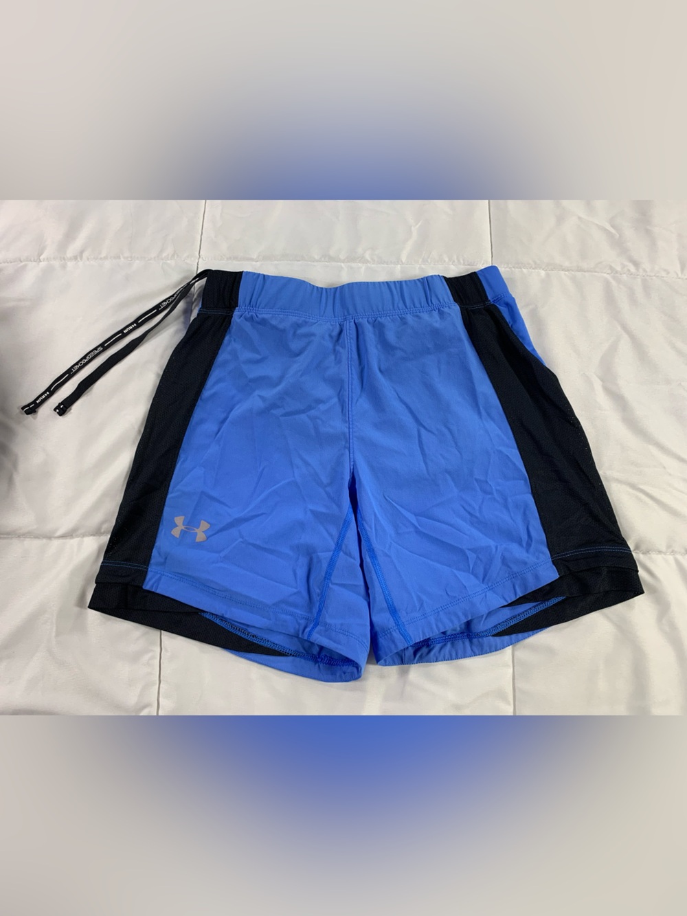 Pre loved UNDER ARMOUR shorts womens size M